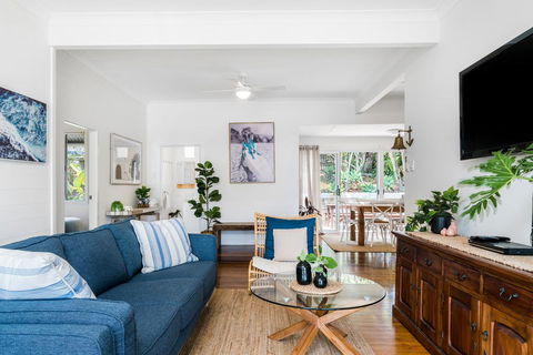 Your Luxury Escape - Salt Life - Byron Bay - Tourism Canberra 0