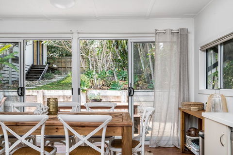 Your Luxury Escape - Salt Life - Byron Bay - Tourism Canberra 2