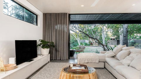 Your Luxury Escape - Tallowood - Suffolk Park - Tourism Canberra 3