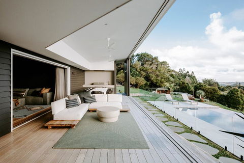 Your Luxury Escape - The Retreat - Tourism Canberra 1