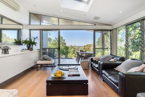 Your Luxury Escape - Vue From Here - Tourism Canberra 0
