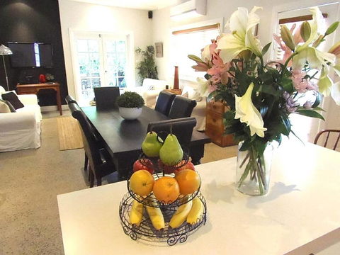 YSG The Edward Townhouse 157 - Steps To Town - Tourism Canberra 0