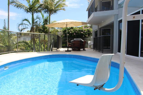 Zaffiro Beach House - Tourism Canberra 1