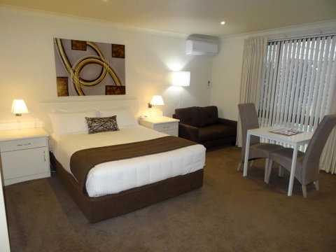 Zig Zag Motel - Tourism Canberra 0
