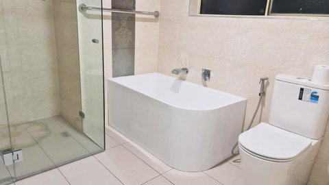 3 Bed Room, Luxury Home - Tourism Canberra 4