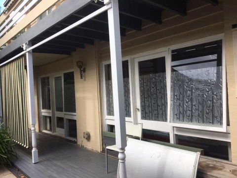 A2, 9A In The East Suburb - Tourism Canberra 0