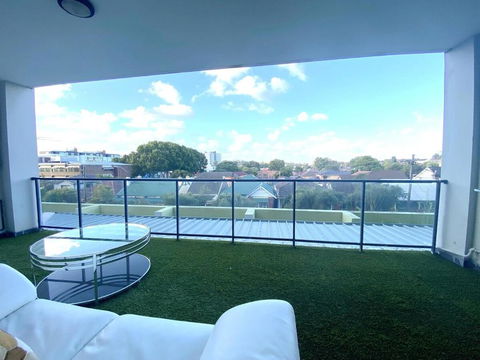 A Cozy 2B2B Apartment Near Airport & Train Station - Tourism Canberra 3