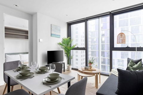 A 2BR Apt Near Melbourne Central & QV Market - Tourism Canberra 0