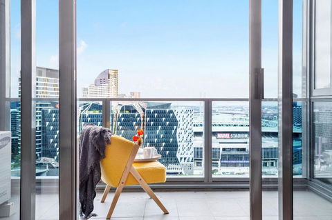 A 2BR Apt With Harbour Views And FREE Parking - Tourism Canberra 0