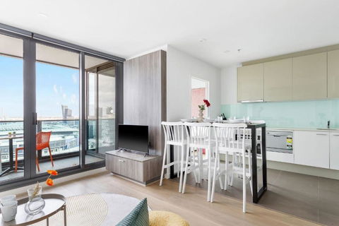 A 2BR Apt With Harbour Views And FREE Parking - Tourism Canberra 3