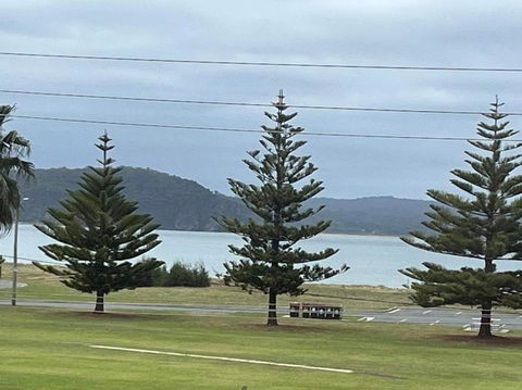 A Beach Front Apartment - Tourism Canberra 1