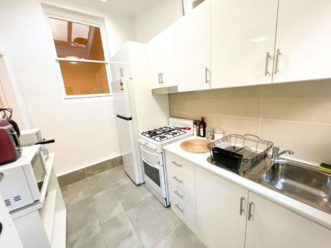 A Beautiful Terrace House With Parking & Courtyard - Tourism Canberra 2