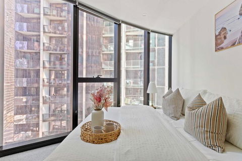 A Chic 2BR Apt Right Next To Melbourne Central - Tourism Canberra 0