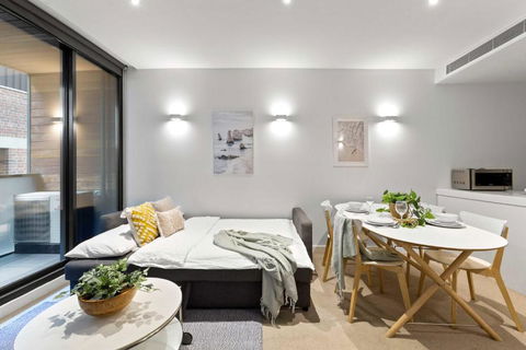 A Chic & Comfy 2BR Apt Near Federation Square - Tourism Canberra 1