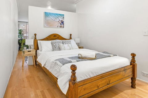 A Chic Studio Right Next To Darling Harbour - Tourism Canberra 1