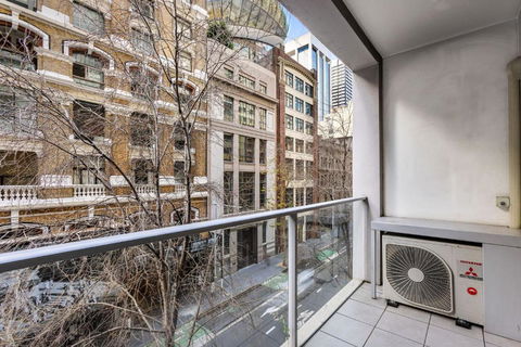 A Chic Studio Right Next To Darling Harbour - Tourism Canberra 3