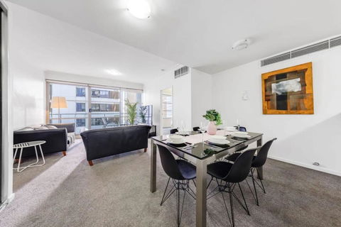 A Comfy 2BR Apt Right Next To Darling Harbour - Tourism Canberra 4