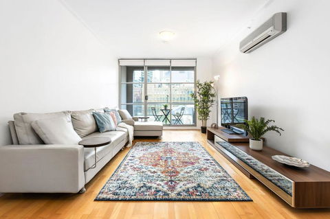 A Comfy Studio Next To Darling Harbour City Views - Tourism Canberra 0