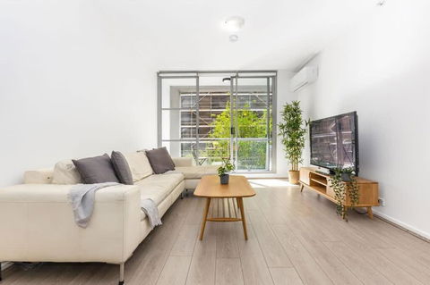 A Cozy & Modern Studio Right Next To Darling Harbour - Tourism Canberra 0