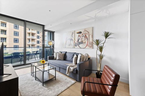A Stylish 2BR Apt In The Heart Of Chapel Street - Tourism Canberra 0