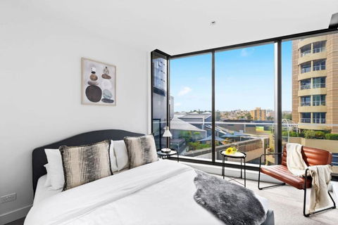 A Stylish 2BR Apt In The Heart Of Chapel Street - Tourism Canberra 1