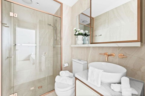 A Stylish 2BR Apt In The Heart Of Chapel Street - Tourism Canberra 3