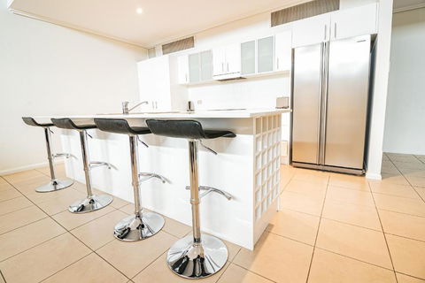 Absolute Beachfront Opal Cove Resort - Tourism Canberra 3