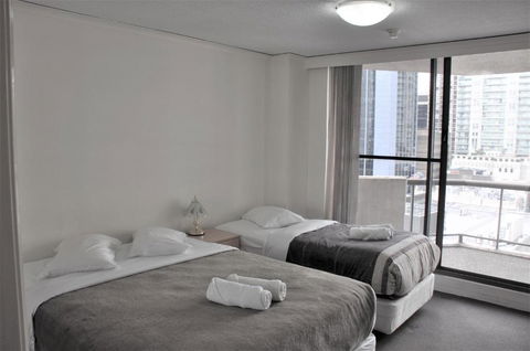 Accommodation Sydney - Kent Street Sydney CBD Top Floor 2 Bedroom Apartment With Balcony - Tourism Canberra 1