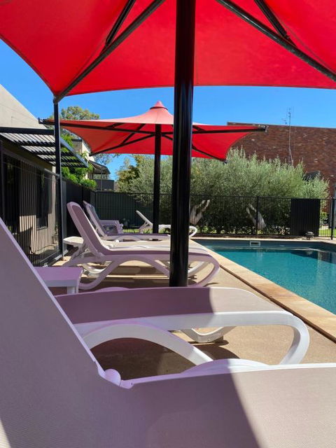 Adelphi Apartments 3 Or 3A - Downstairs 2 Bedroom Or Upstairs King Studio With Balcony - Tourism Canberra 1