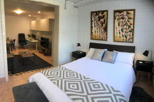 Adorable Studio Nestled in the Heart of Flynn