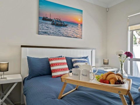 Adriatic Beach House - Tourism Canberra 3