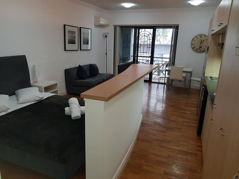Accommodation Sydney Potts Point Pet Friendly Studio Apartment With Balcony - Tourism Canberra 0