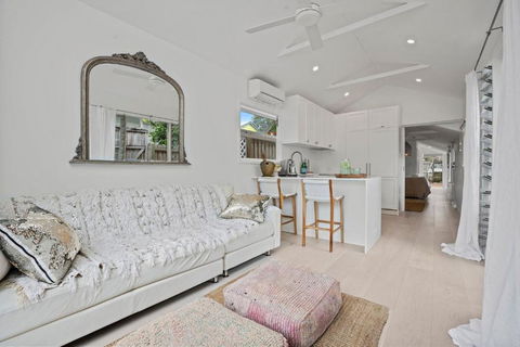 A Perfect Stay - The Boat House - Tourism Canberra 3