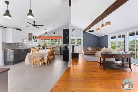 Aircabin - Fountaindale - 4 Beds Spacious House - Tourism Canberra 4