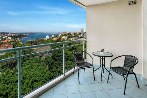 ALF49-Huge 2BR Penthouse Style, Great Water Views - Tourism Canberra 0