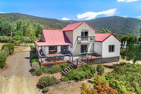 Alpine Twin Heights - Tourism Canberra 1