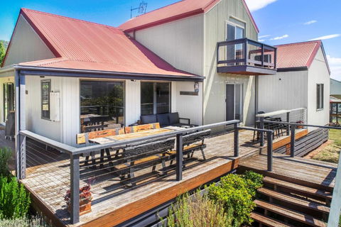 Alpine Twin Heights - Tourism Canberra 2