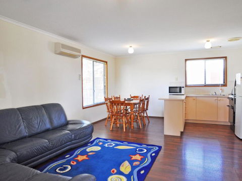 Alwyns By The Sea - Tourism Canberra 3