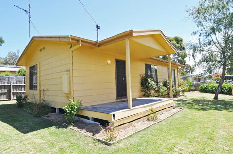 Alwyns By The Sea - Tourism Canberra 0