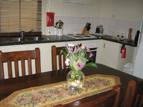 Amalie Cottage Waikerie Unit 1 - Tourism Canberra 4