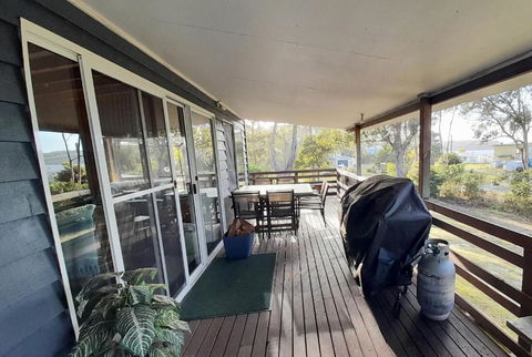 Amazing Ansons Bay Remote Paradise For The Family In The Bay Of Fires Area - Tourism Canberra 0