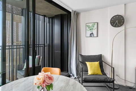 Amazing CBD 2BR Apt - Walkable & Wi-Fi & Charm - Tourism Canberra 2