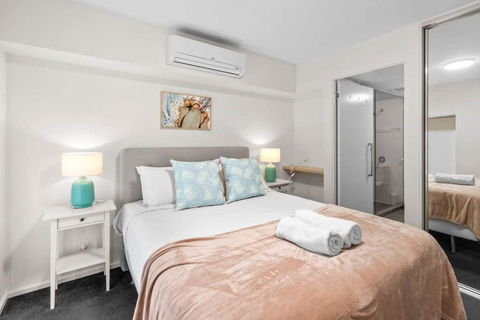 Amazing CBD 2BR Apt - Walkable & Wi-Fi & Charm - Tourism Canberra 3