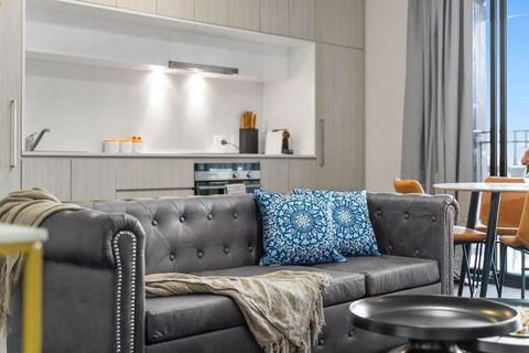Amazing CBD 2BR Apt - Walkable & Wi-Fi & Charm - Tourism Canberra 4