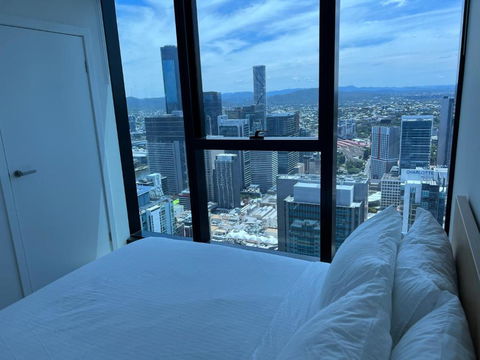 Amazing Views 60th Level Skytower 3 Bedrooms - Tourism Canberra 4