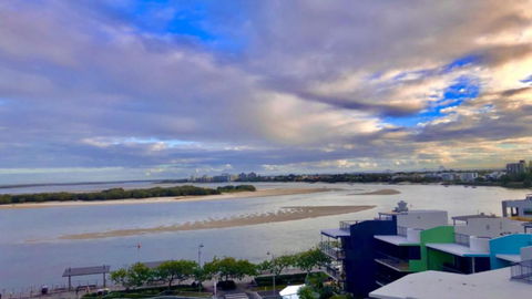 Amazing Views, Walk Everywhere! - Tourism Canberra 0