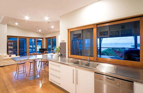 Amazing Whitsunday Views At High Tide - Tourism Canberra 3