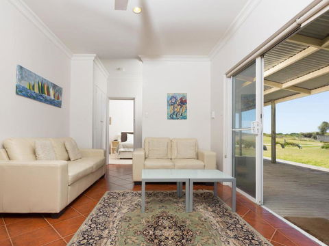 Amhurst Cottage - Tourism Canberra 3