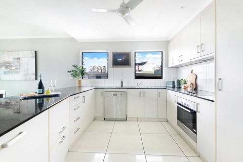 Alta Vista - City View Oasis In The Heart Of Darwin - Tourism Canberra 4