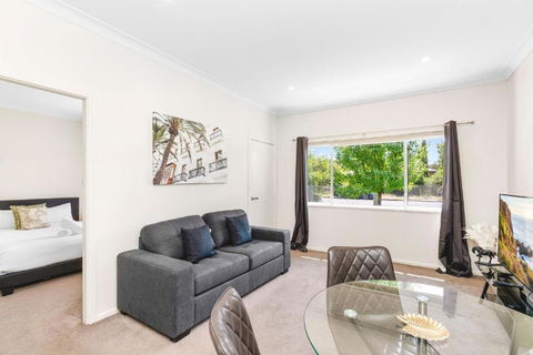 Altus Wagga Apartments - Tourism Canberra 4